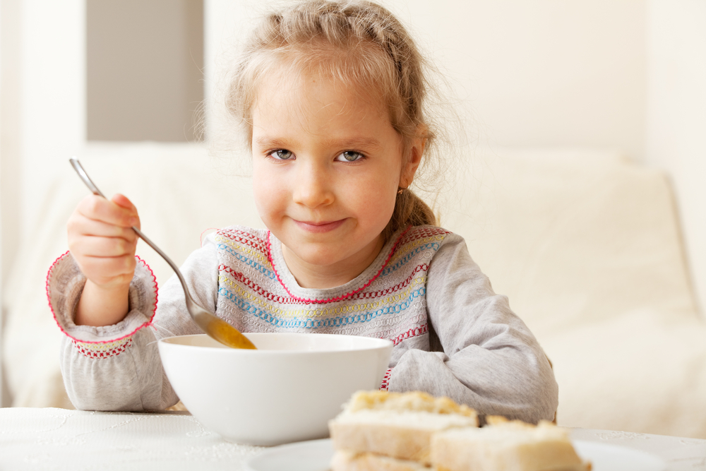 Супы снизят риск развития астмы у детей